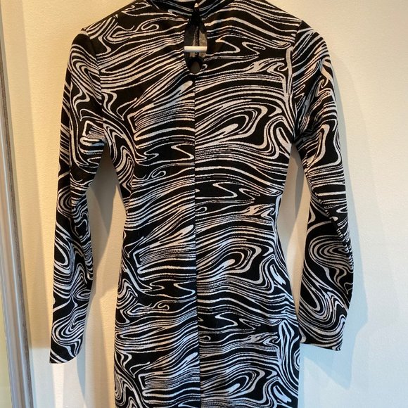 Swirly Black and White Dress with Cut-Outs - Picture 3 of 3